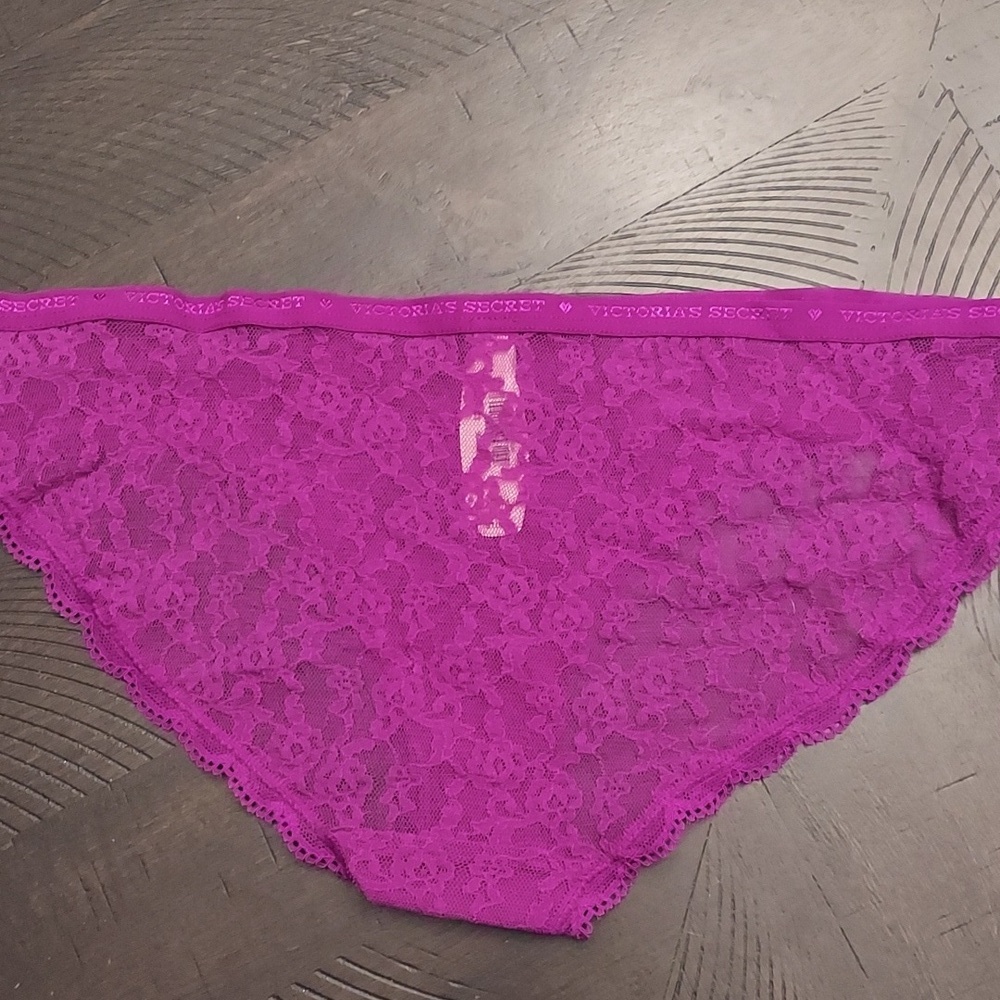 VICTORIA'S SECRET Purple Lace Bikini Panty NEW M - Picture 6 of 8